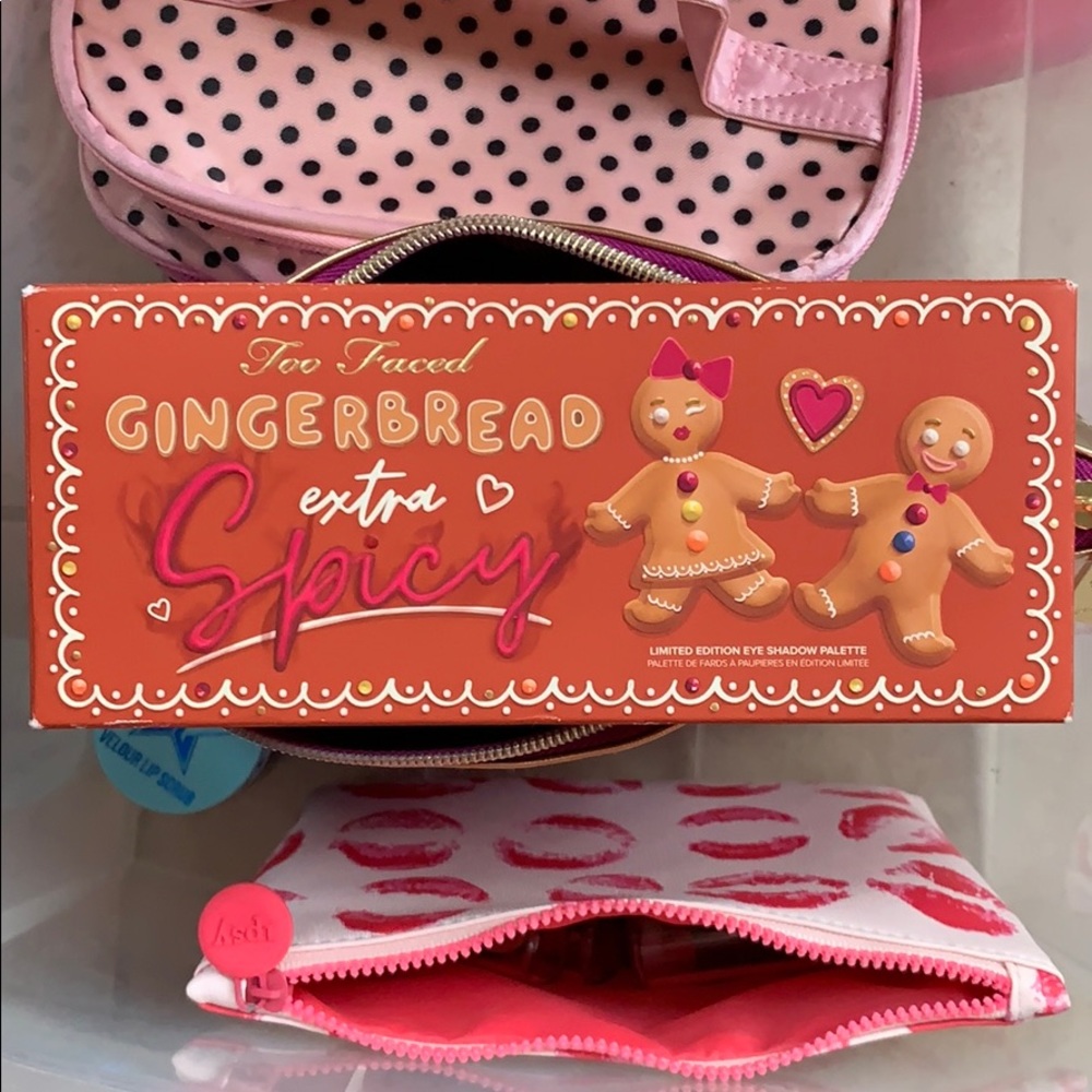 Too faced gingerbread x spicy